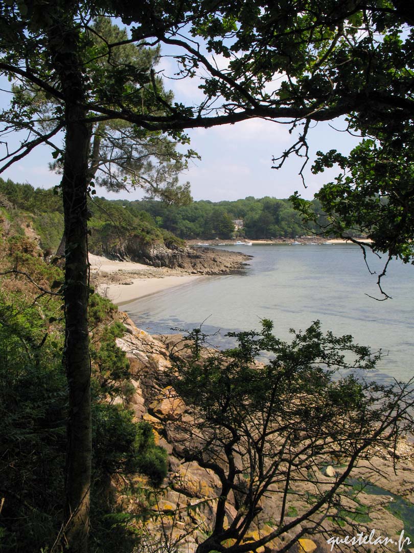 La petite plage de Questélan